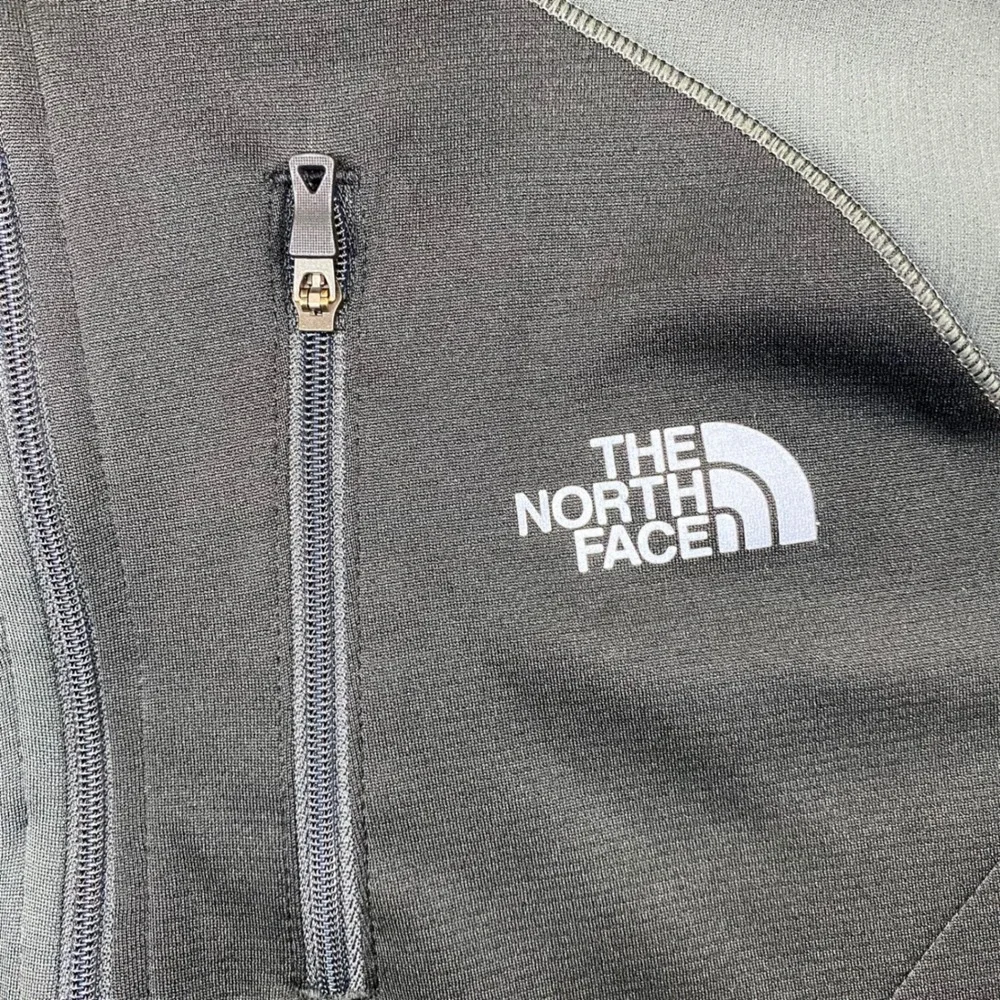 The North Face FlashDry Pullover Mens M Grey 1/4 Zip Running Top A5UN Sporty